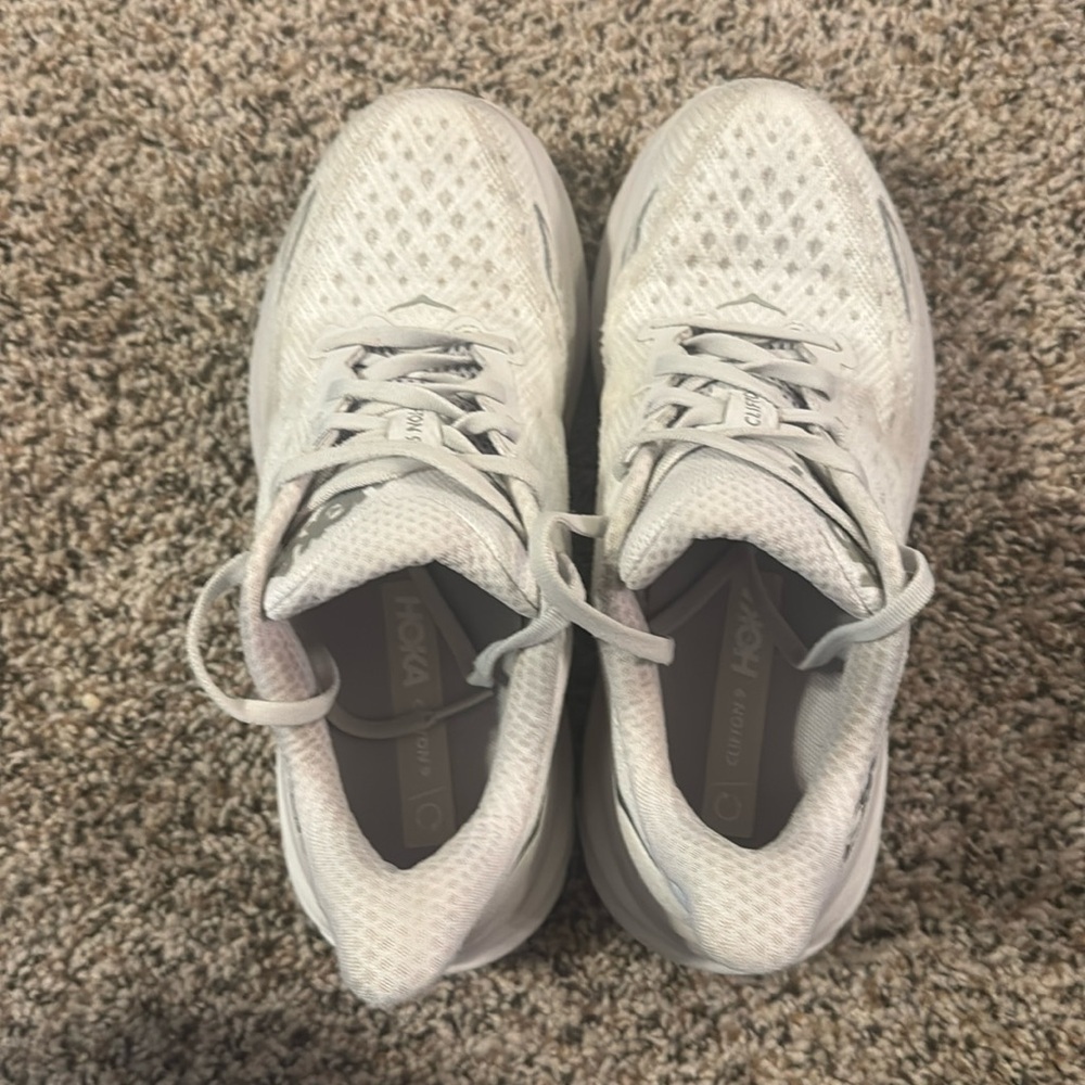 Hoka Clifton 9 Tennis Shoes